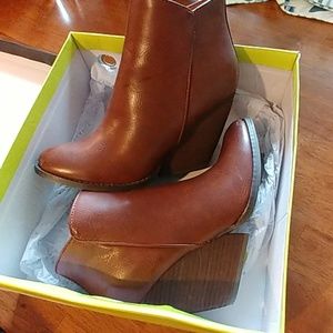 Worn ONCE Very Volitales Booties